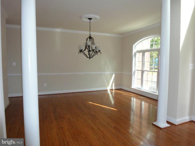 5686 Trotter Road Clarksville, MD 21029 - Photo 3 of 28 Dining Room