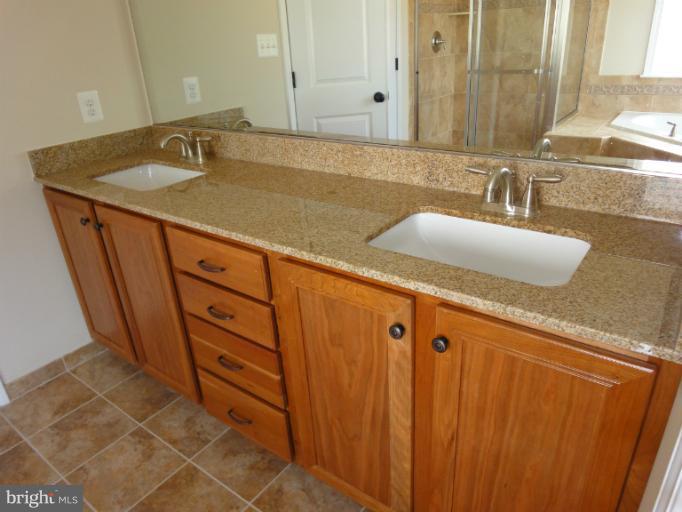 5686 Trotter Road Clarksville, MD 21029 - Photo 24 of 28 Bath (Master)