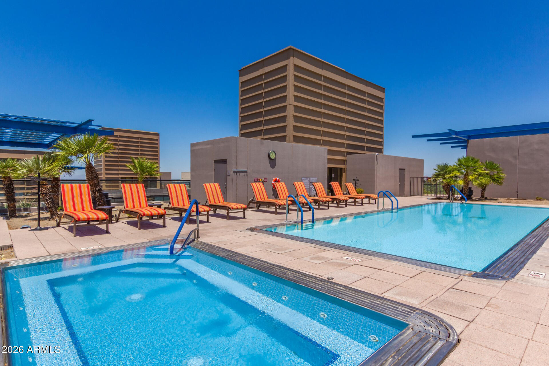 4808 North 24th Street, Unit 1402 Phoenix, AZ 85016 - Photo 27 of 38 Rooftop Pool and Spa
