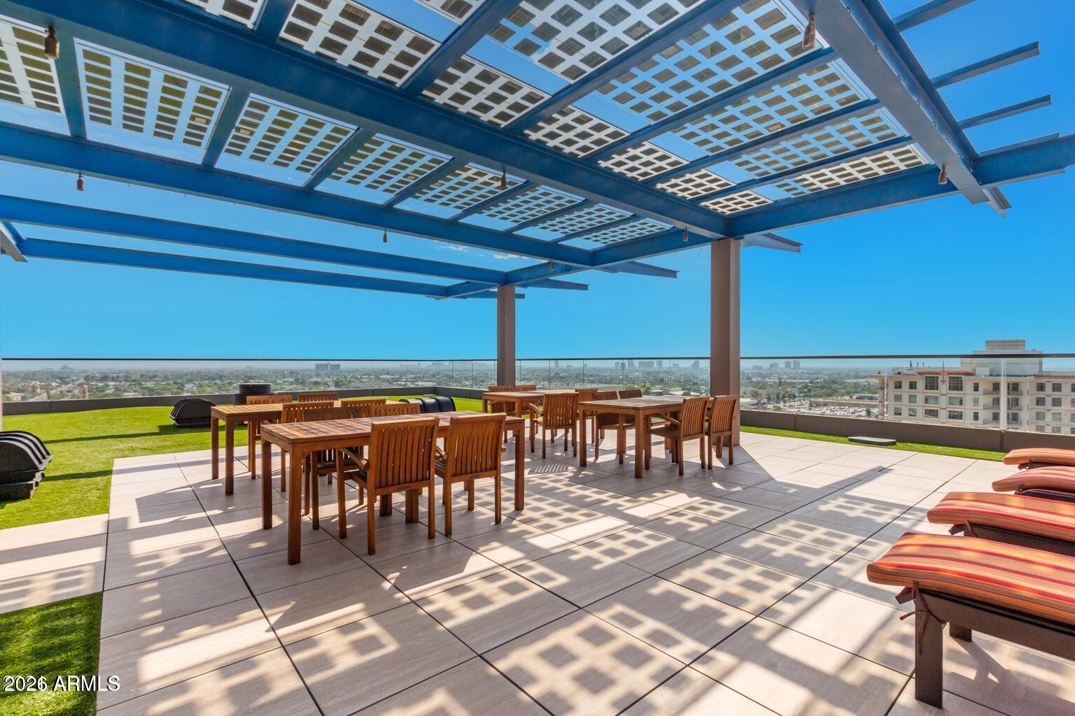 4808 North 24th Street, Unit 1402 Phoenix, AZ 85016 - Photo 31 of 38 Roof Picnic Area II
