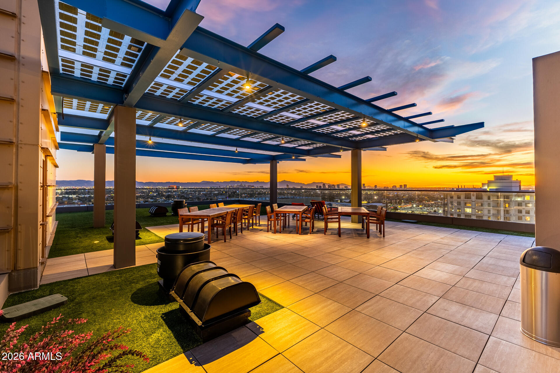 4808 North 24th Street, Unit 1402 Phoenix, AZ 85016 - Photo 32 of 38 Roof Picnic Area III