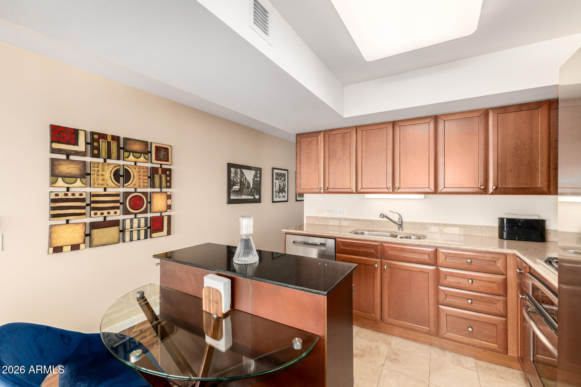 4808 North 24th Street, Unit 1402 Phoenix, AZ 85016 - Photo 6 of 38 Kitchen III