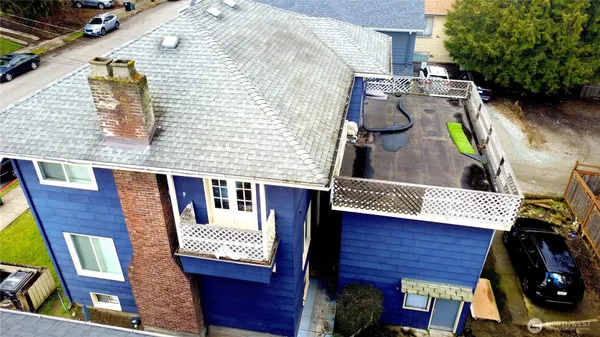 $1,450,000 | 5026 20th Avenue Northeast, Seattle, WA 98105