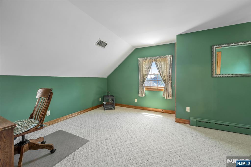 29 Giannone Road Wayne, NJ 07470 - Photo 28 of 33