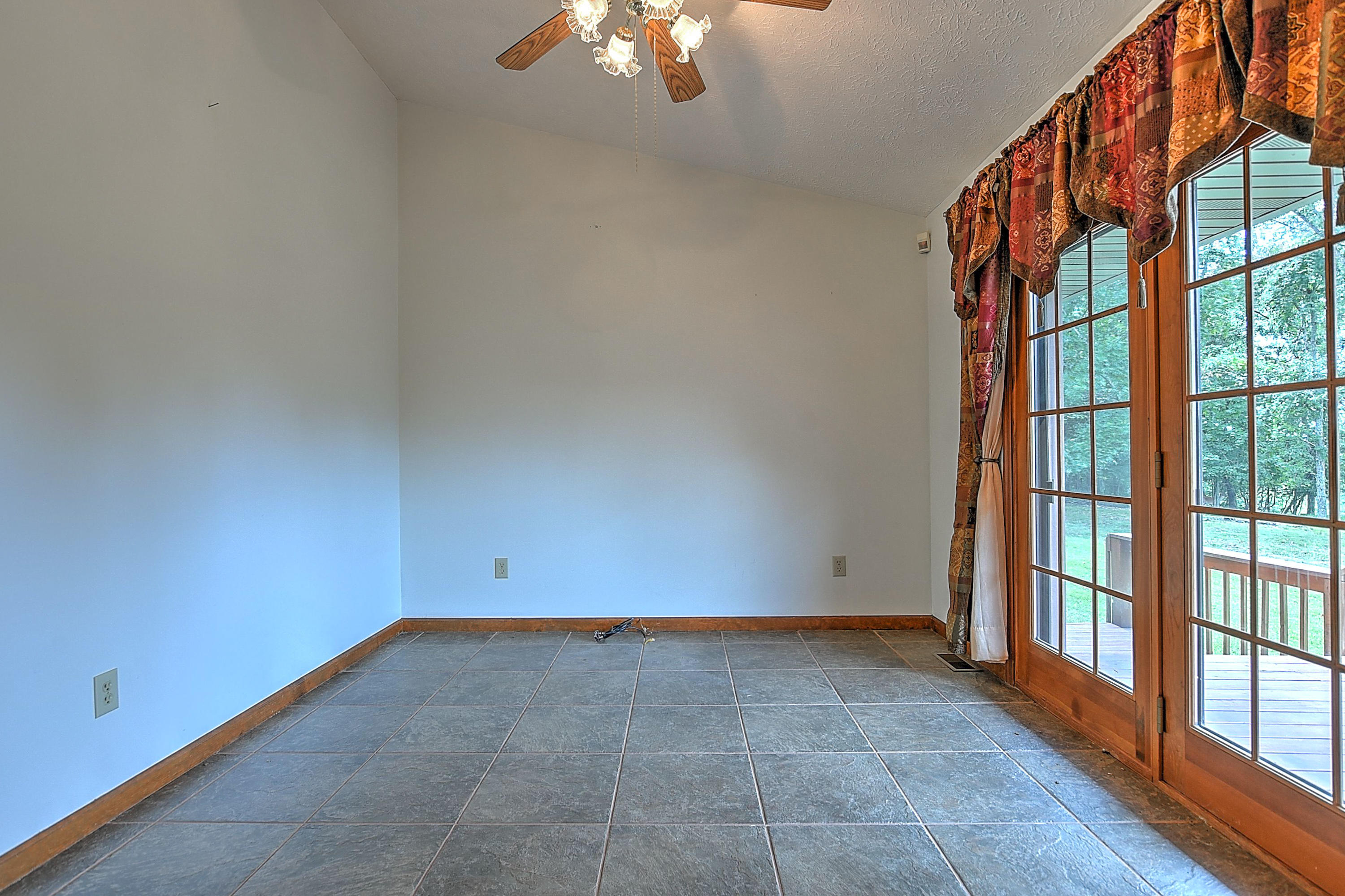 360 Rangewood Road Piney Flats, TN 37686 - Photo 5 of 56 Rangewood Rd-5