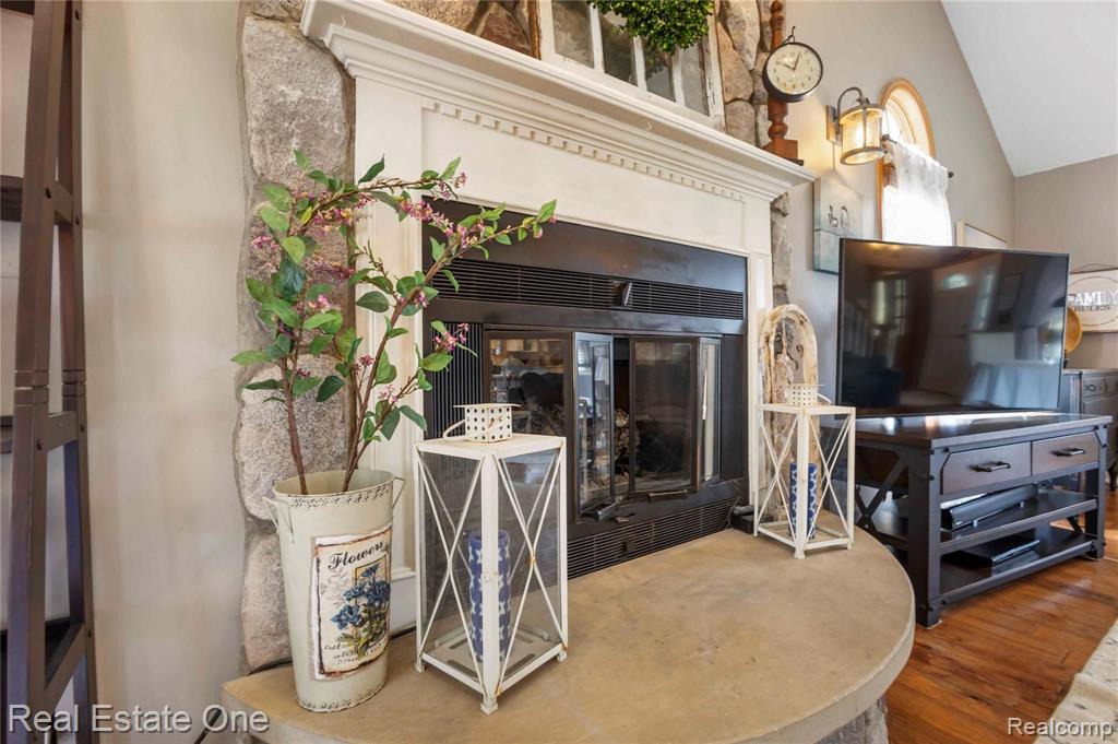 1459 North Rochester Road Rochester, MI 48307 - Photo 8 of 56