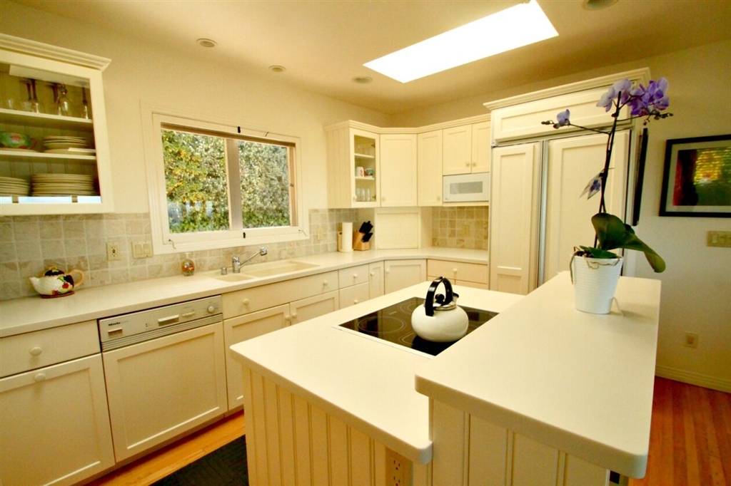 1516 Kearsarge Road La Jolla, CA 92037 - Photo 9 of 25