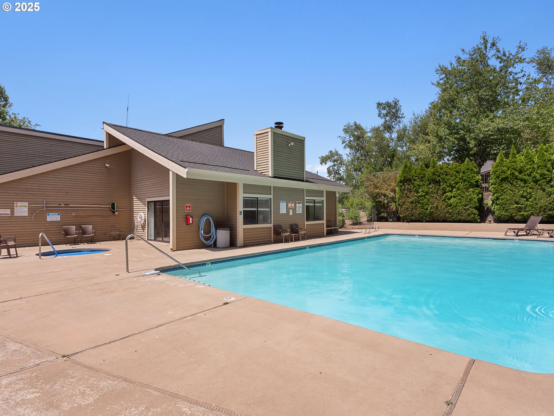 9778 Southeast Talbert Street Clackamas, OR 97015 - Photo 23 of 27