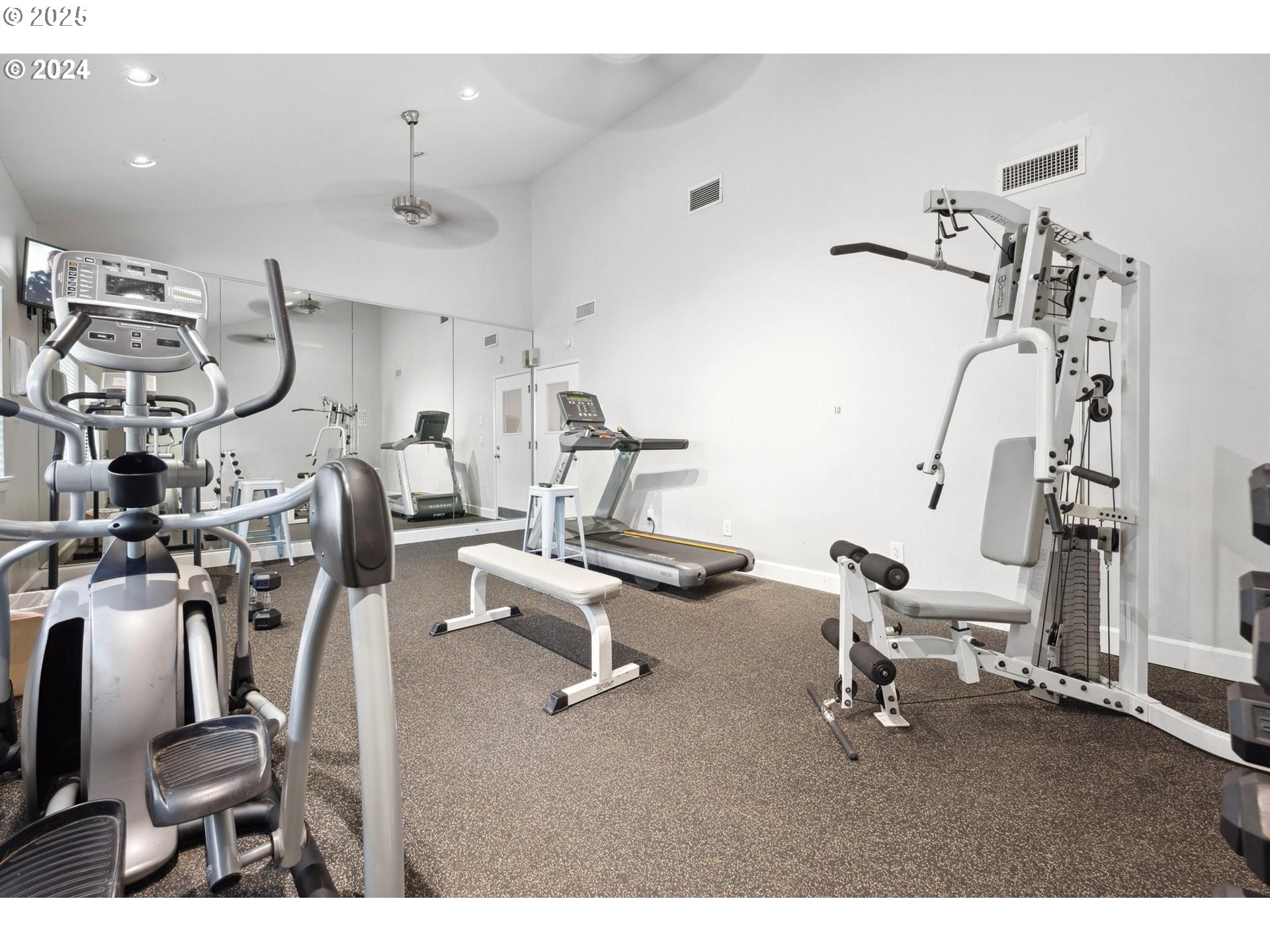 9778 Southeast Talbert Street Clackamas, OR 97015 - Photo 26 of 27