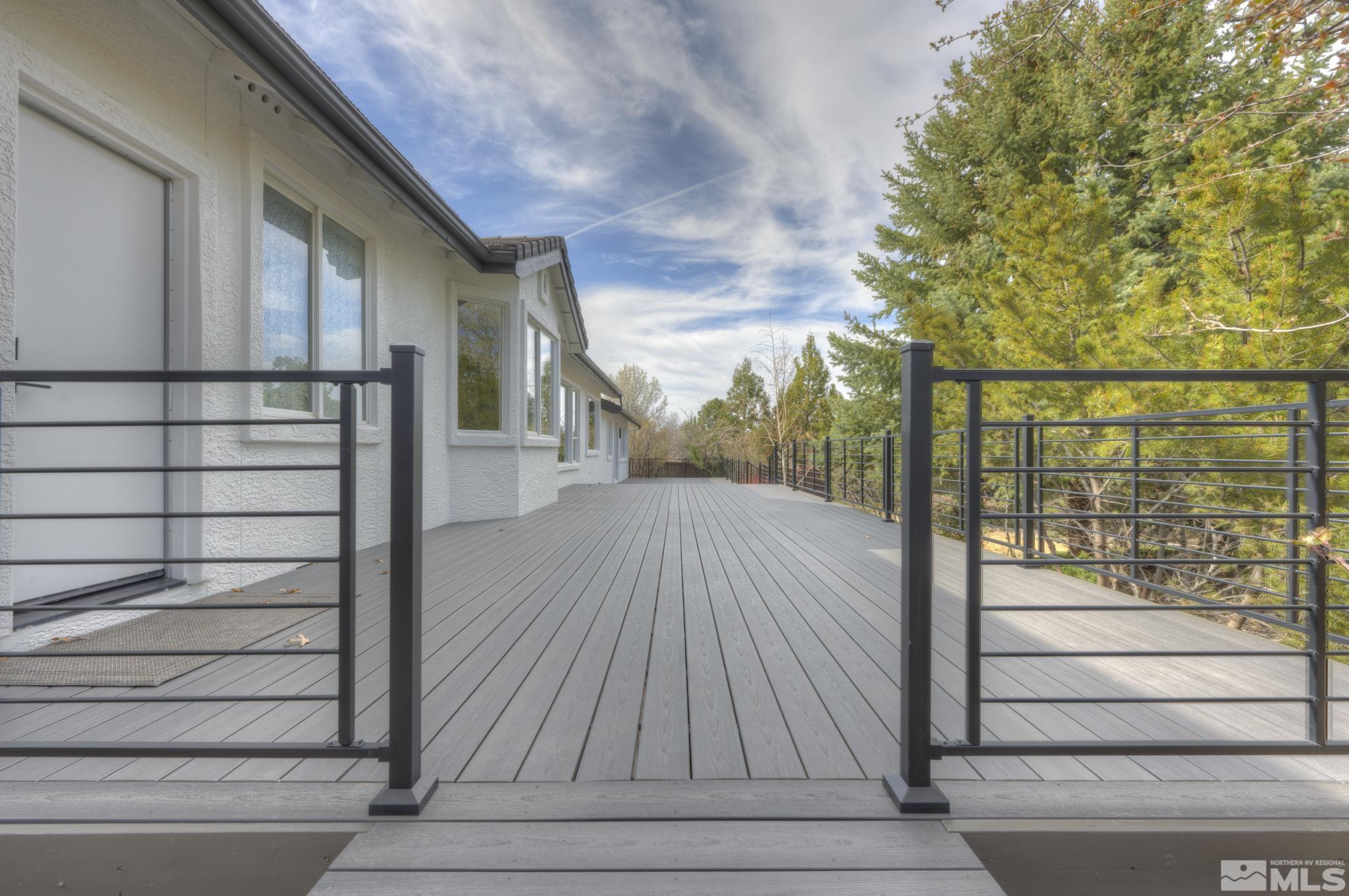1095 Flanders Road Reno, NV 89511 - Photo 32 of 39 a view of backyard with small cabin