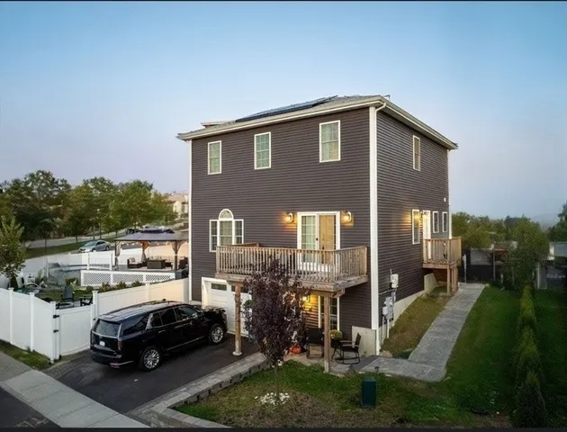 $699,000 | 27 Vista Way, Fall River, MA 02724