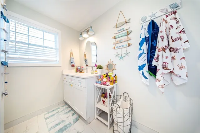 $699,000 | 27 Vista Way, Fall River, MA 02724