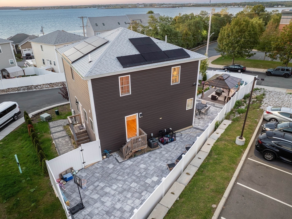 27 Vista Way Fall River, MA 02724 - Photo 4 of 33