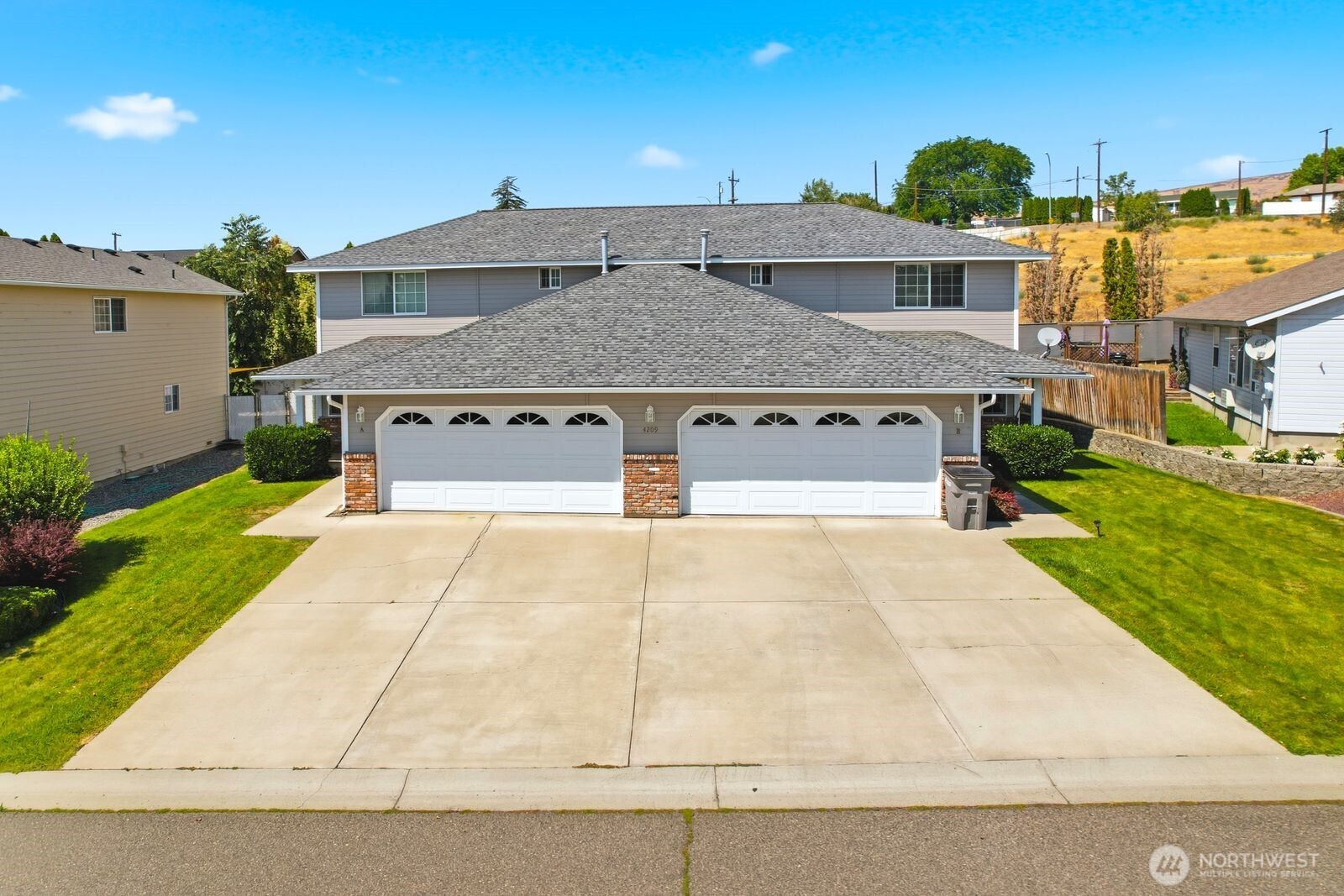 4209 Nola Loop Road Yakima, WA 98901 - Photo 1 of 33 Gallery Image 1