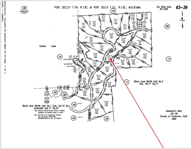 a picture of a wall with a white wall and a white wall