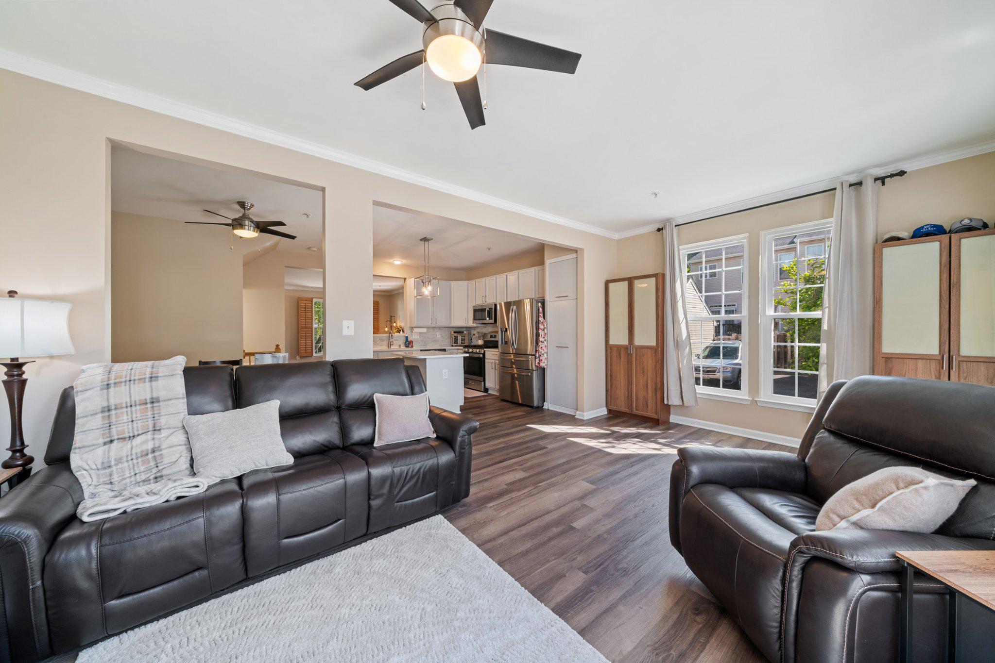 13916 Lullaby Road Germantown, MD 20874 - Photo 11 of 45 Family room on main level.