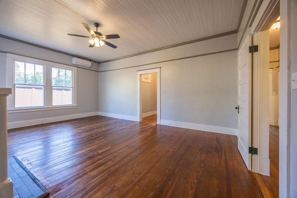 313 Lynch Street Edgefield, SC 29824 - Photo 10 of 48