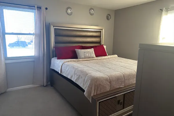 $200,000 | 5850 Fresno Court, Unit A, Hanover Park, IL 60133