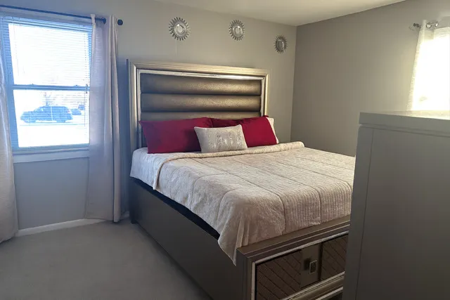 $200,000 | 5850 Fresno Court, Unit A, Hanover Park, IL 60133