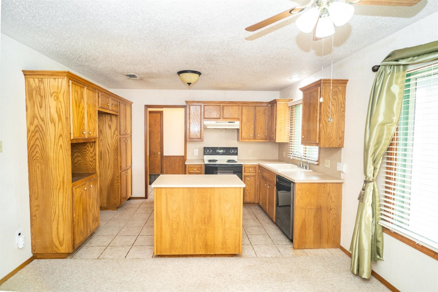 4437 76th Street Lubbock, TX 79424 - Photo 12 of 31 Photo 12