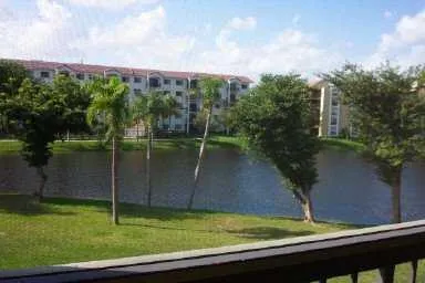 $1,695 | 955 Egret Circle, Unit 301, Delray Beach, FL 33444