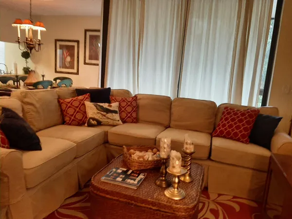 $1,695 | 955 Egret Circle, Unit 301, Delray Beach, FL 33444