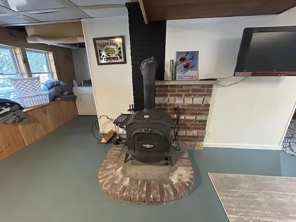 $1,400 | 14 Hamel Road, Sunapee, NH 03782