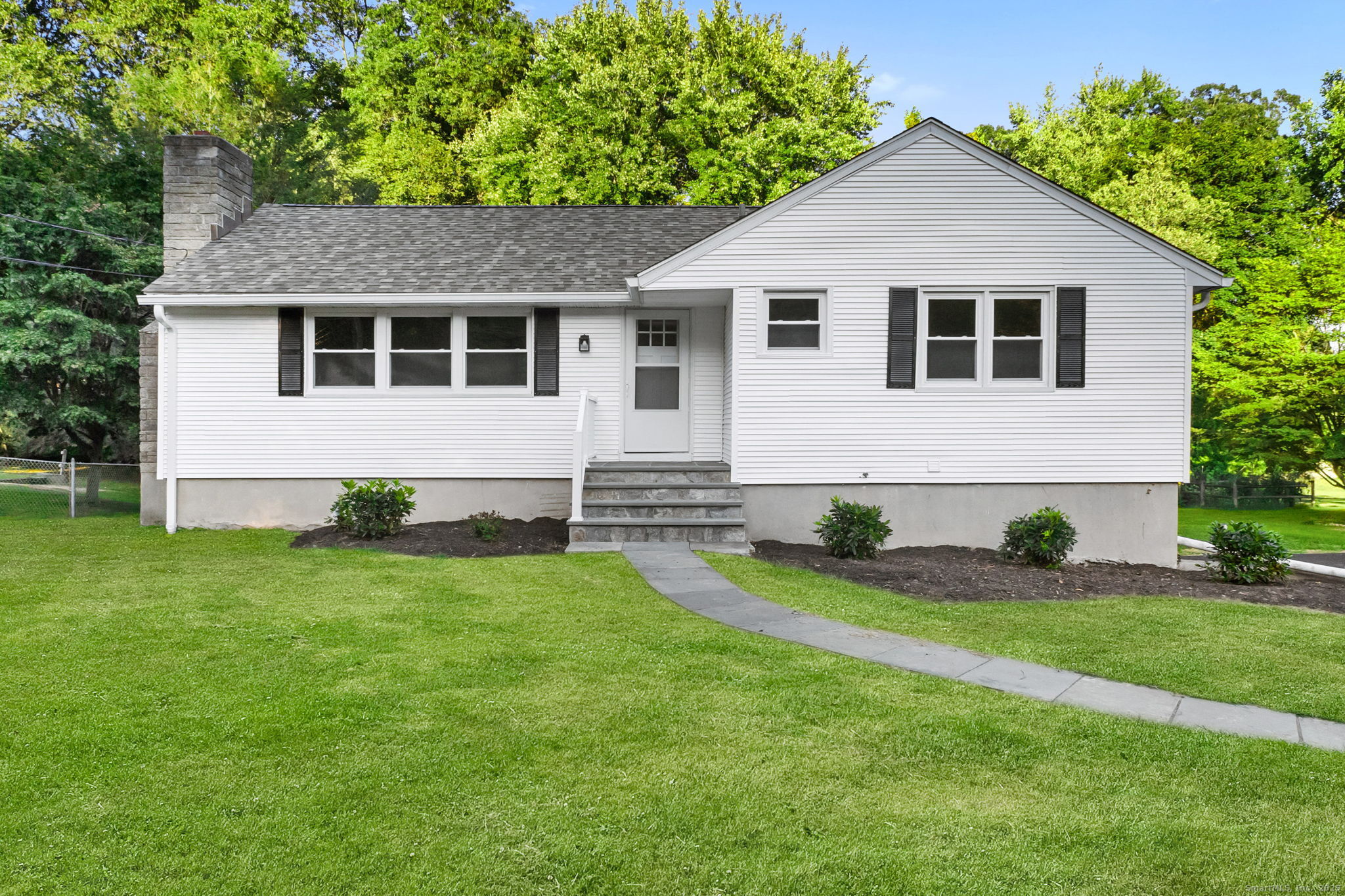 8 Lloyd Road Norwalk, CT 06850 - Photo 1 of 1 Front house view