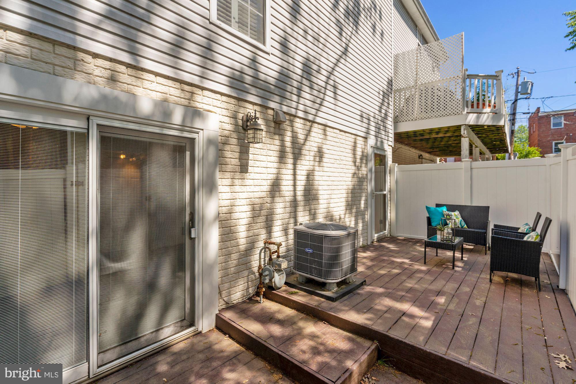 132 East Glebe Road Alexandria, VA 22305 - Photo 29 of 32 Private patio