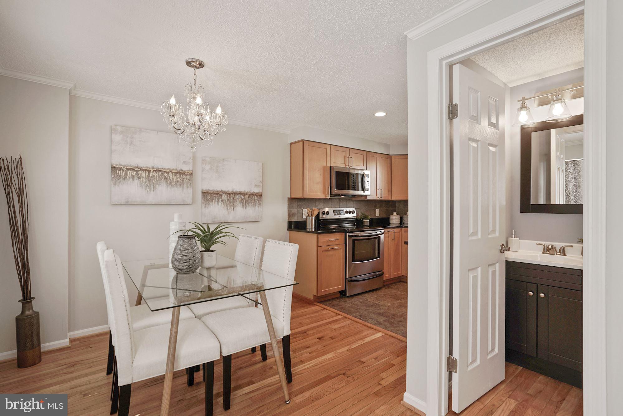 132 East Glebe Road Alexandria, VA 22305 - Photo 6 of 32 View of eat-in kitchen and half bath