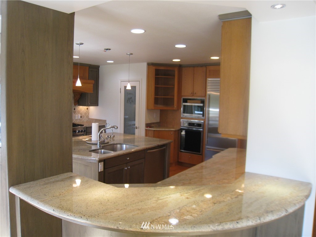 2603 Cascade Way Longview, WA 98632 - Photo 2 of 38 Gallery Image 2