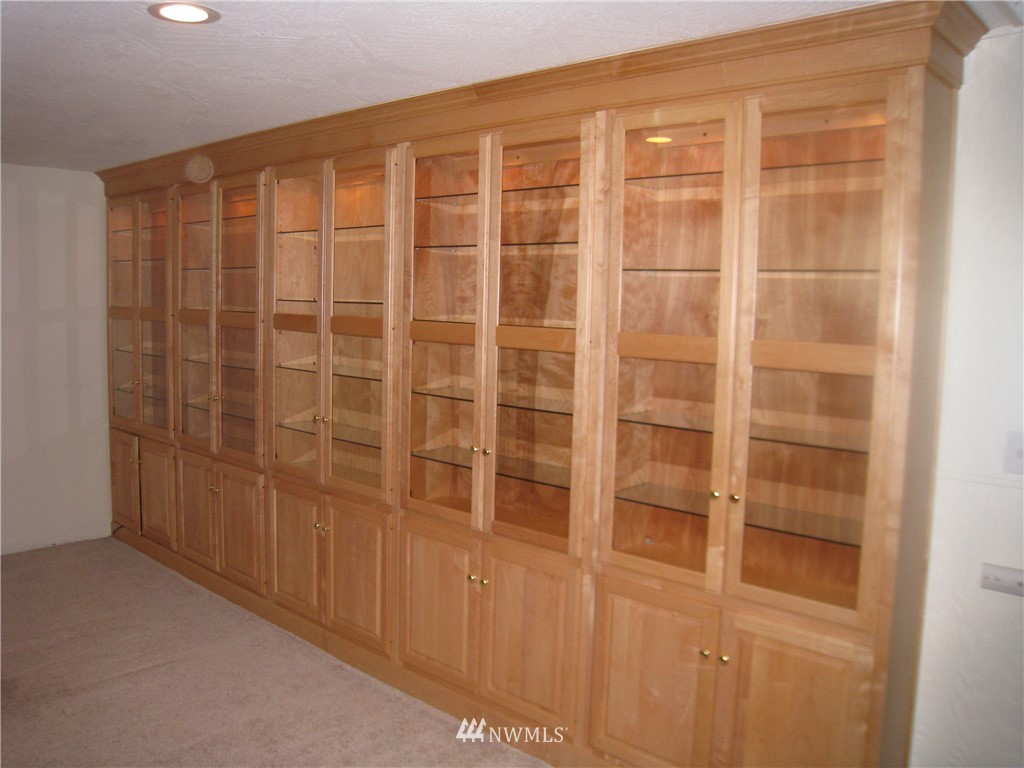 2603 Cascade Way Longview, WA 98632 - Photo 4 of 38 Gallery Image 4