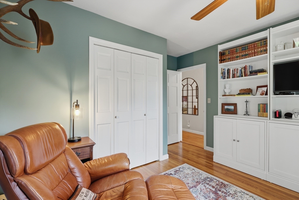 28 Modoc Street Worcester, MA 01604 - Photo 31 of 42