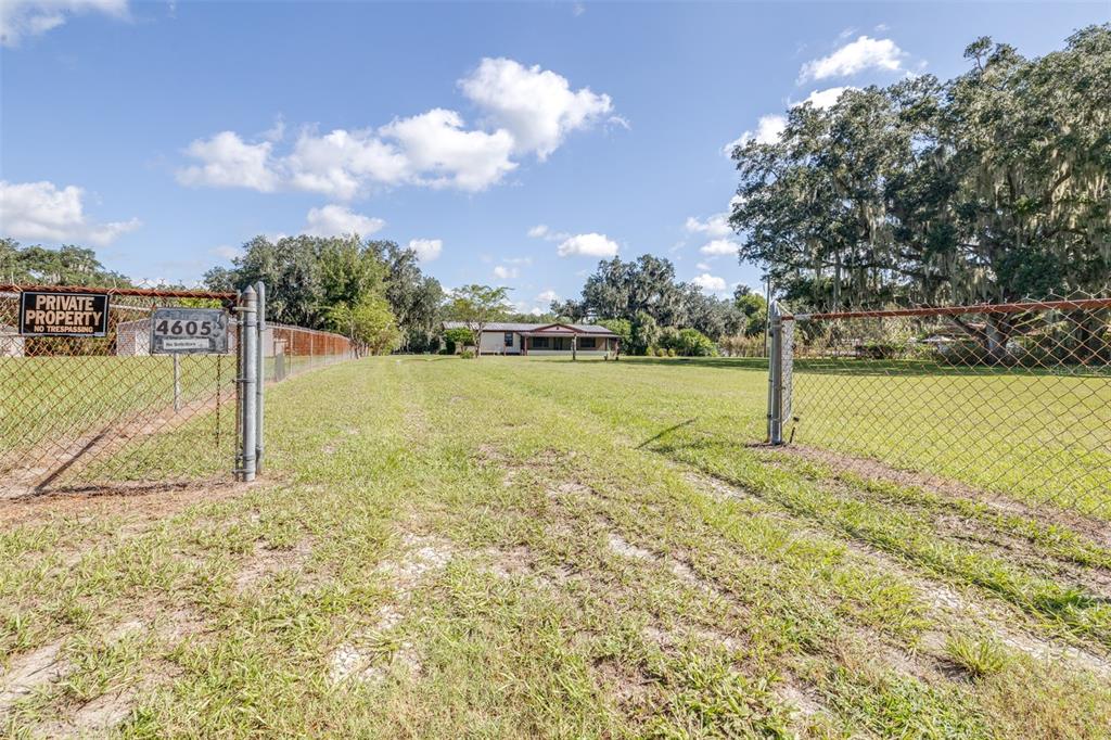 4605 Thompson Road Mulberry, FL 33860 - Photo 11 of 76 Gallery Image 11