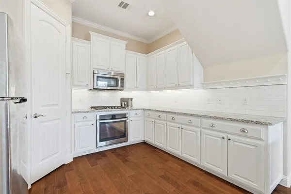 $445,000 | 106 Preserve Place, Lewisville, TX 75067