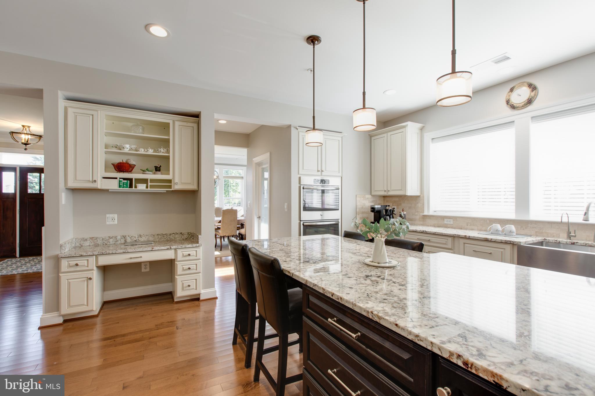 4596 Roundhill Road Ellicott City, MD 21043 - Photo 11 of 55 Kitchen