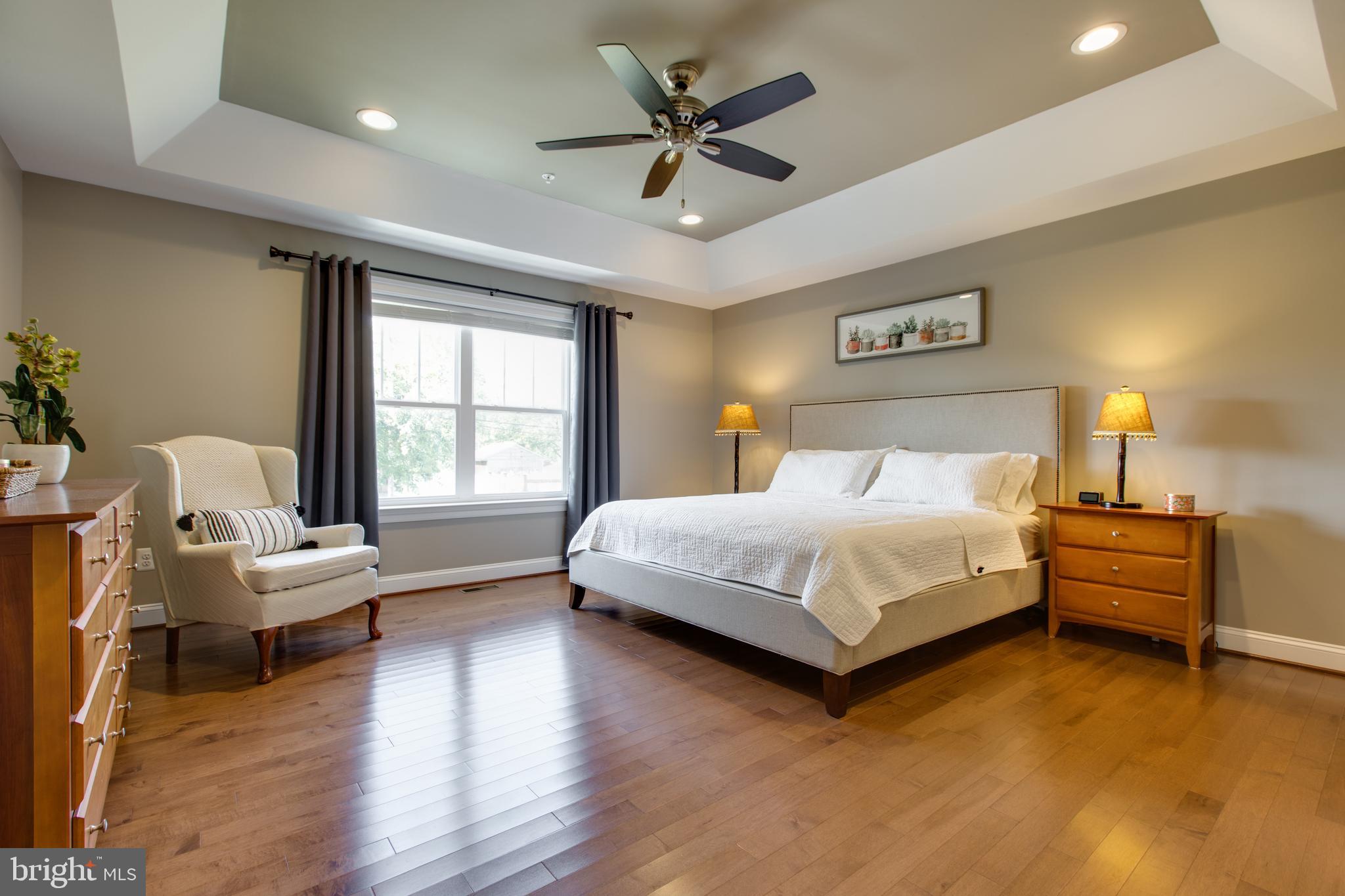 4596 Roundhill Road Ellicott City, MD 21043 - Photo 21 of 55 Primary Bedroom