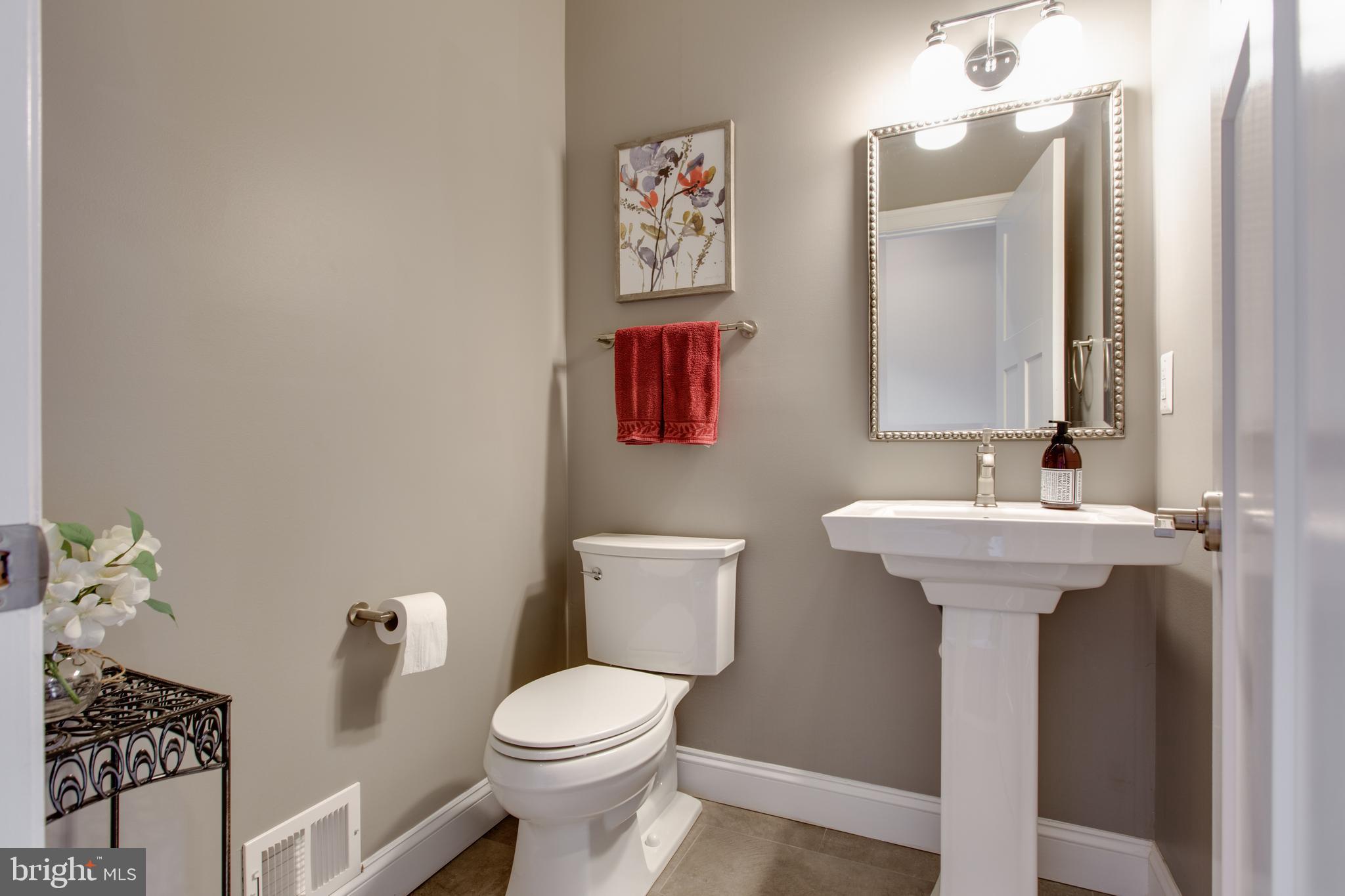 4596 Roundhill Road Ellicott City, MD 21043 - Photo 27 of 55 Powder room