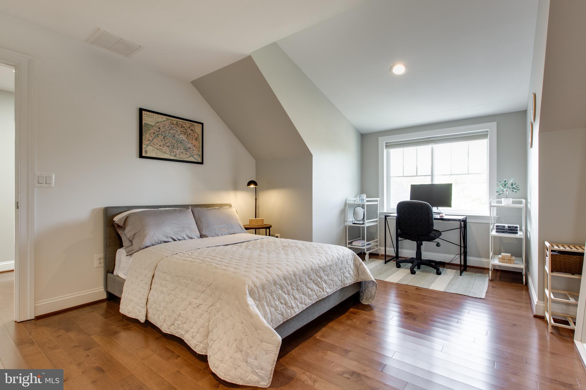 4596 Roundhill Road Ellicott City, MD 21043 - Photo 33 of 55 Bedroom #3
