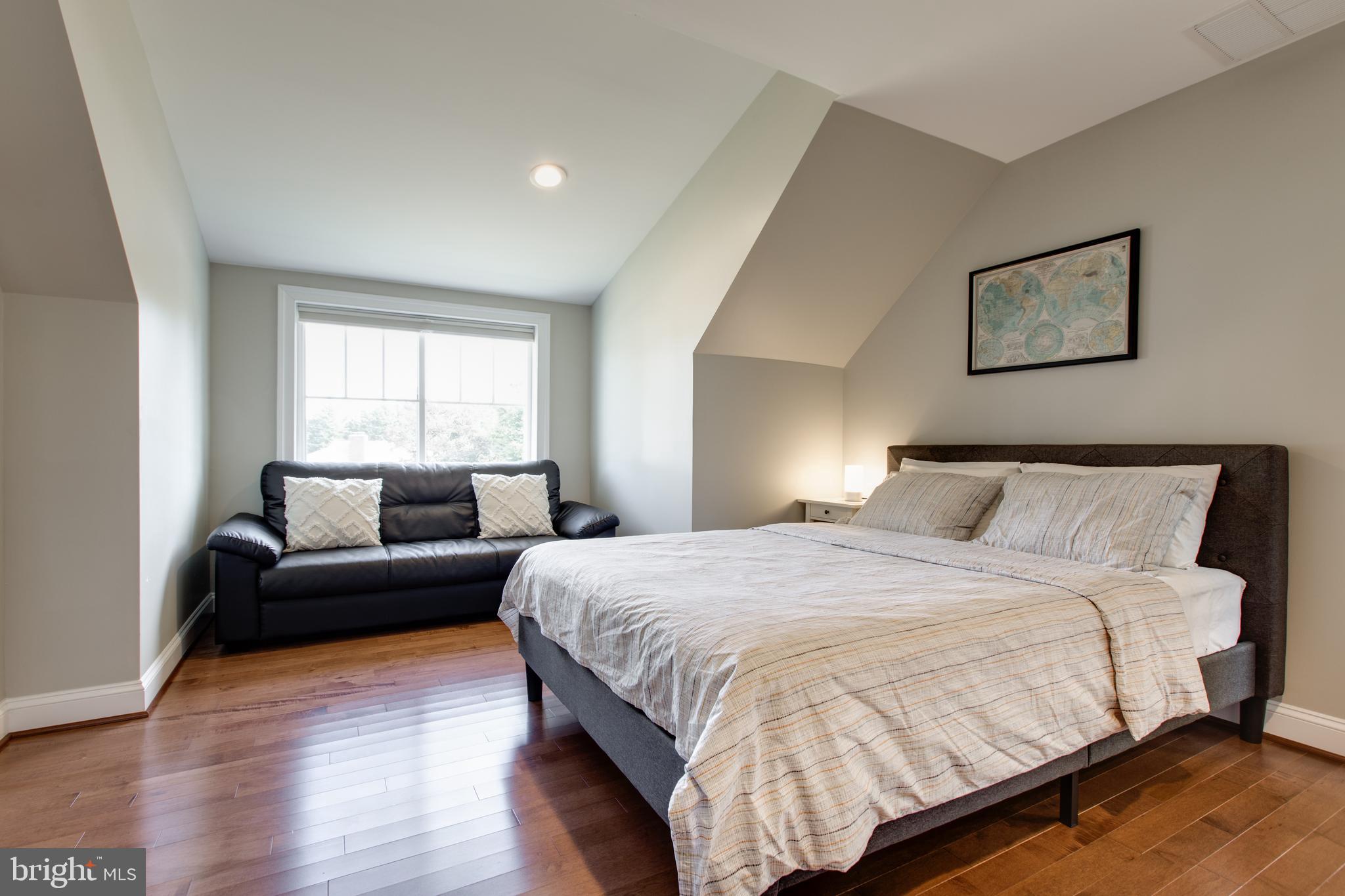 4596 Roundhill Road Ellicott City, MD 21043 - Photo 37 of 55 Bedroom #4