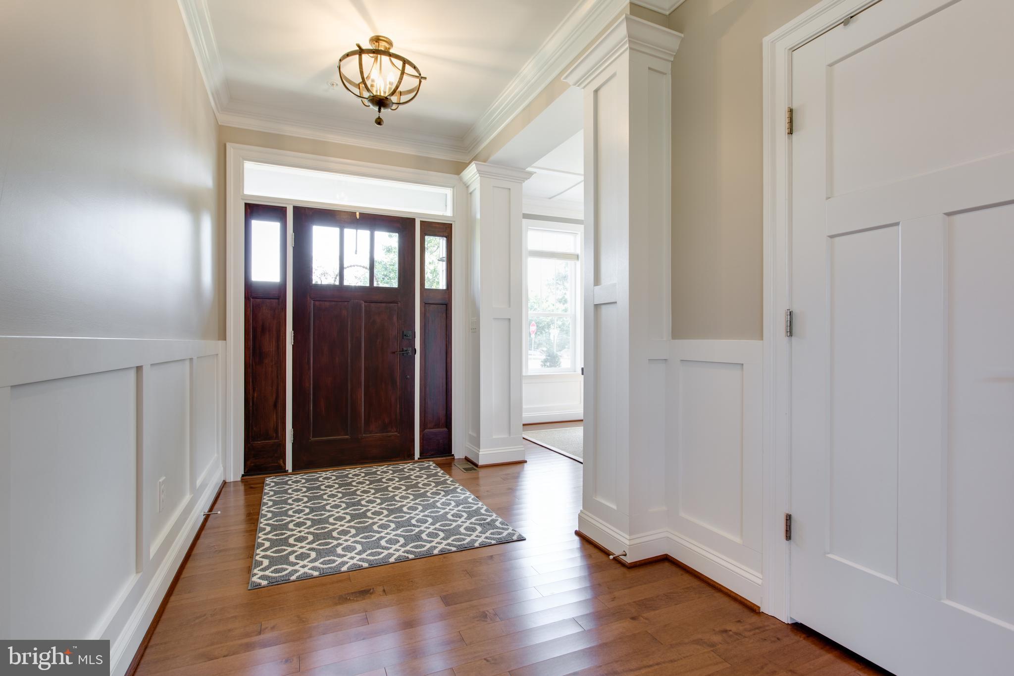 4596 Roundhill Road Ellicott City, MD 21043 - Photo 5 of 55 Foyer