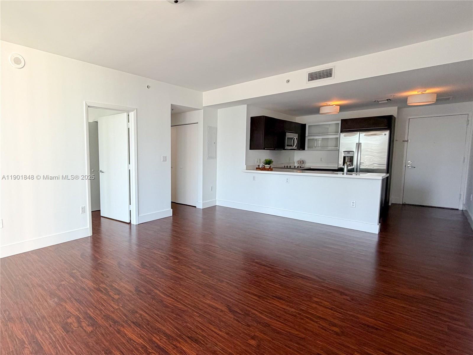 90 Southwest 3rd Street, Unit 2401 Miami, FL 33130 - Photo 13 of 68