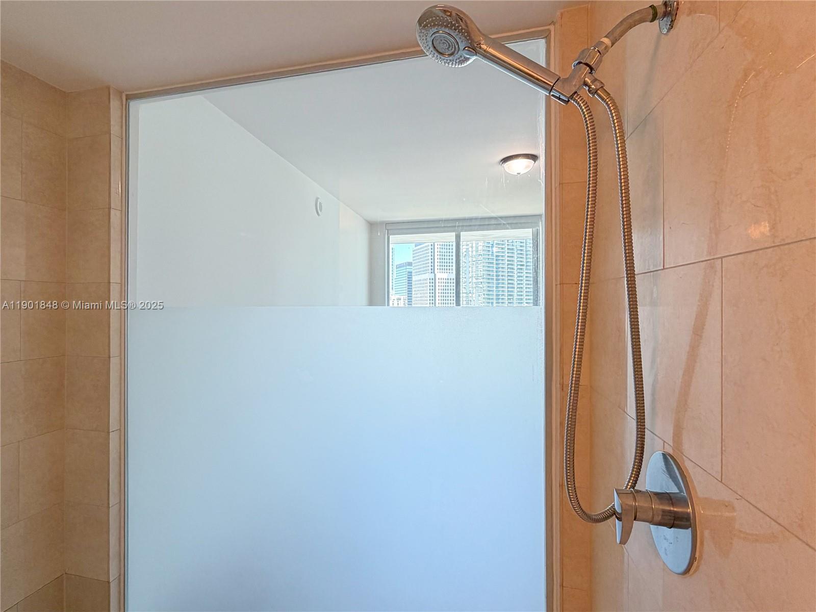 90 Southwest 3rd Street, Unit 2401 Miami, FL 33130 - Photo 30 of 68 Master Bathroom