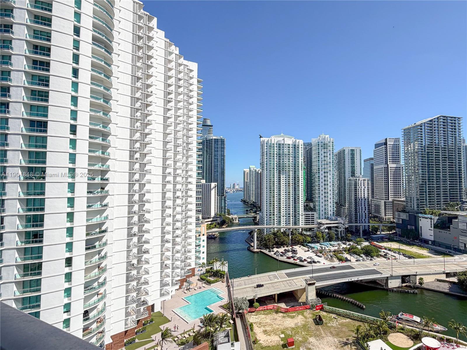 90 Southwest 3rd Street, Unit 2401 Miami, FL 33130 - Photo 47 of 68