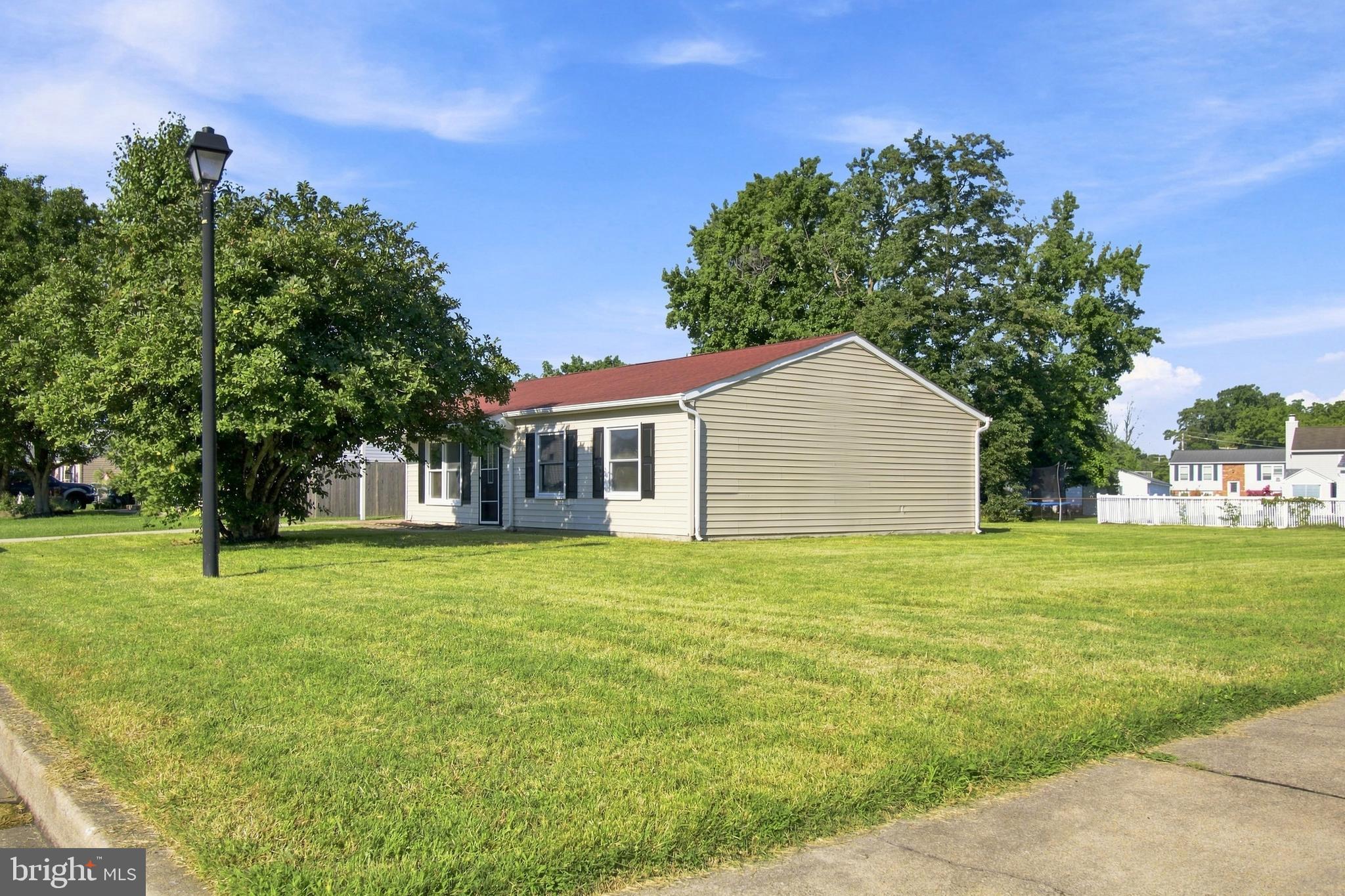 2516 Maple Road Baltimore, MD 21219 - Photo 3 of 42 Gallery Image 3