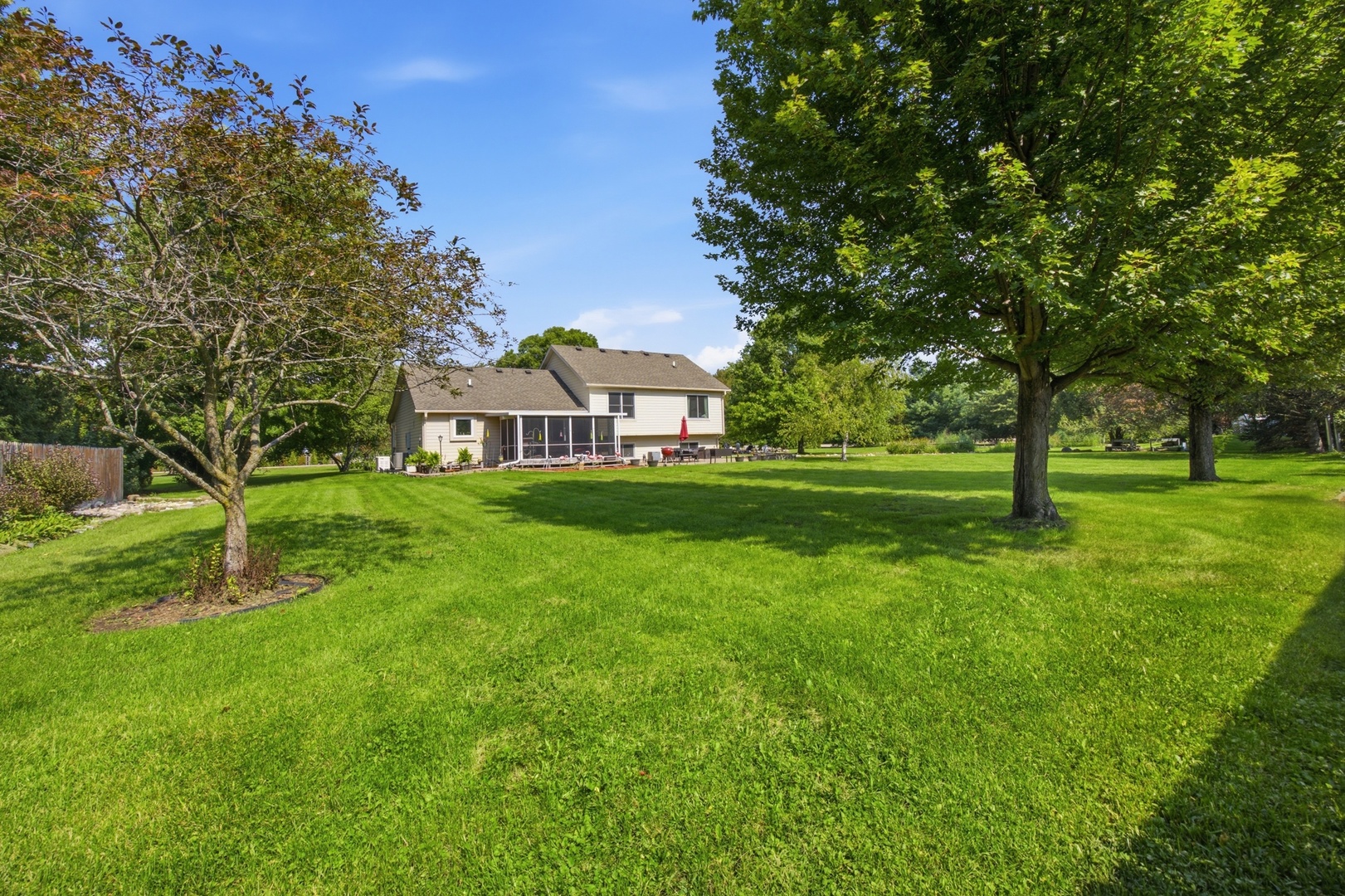 22902 Graf Road Harvard, IL 60033 - Photo 38 of 56 Gallery Image 38