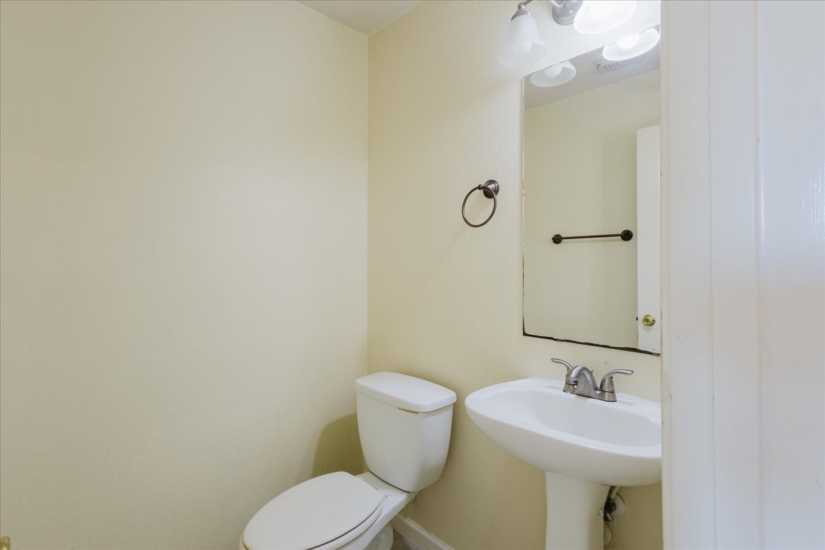 5702 Roehampton Court Houston, TX 77084 - Photo 12 of 32