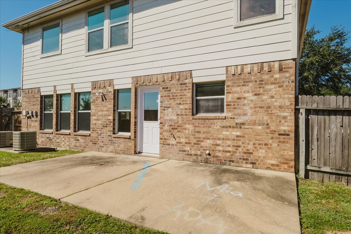 5702 Roehampton Court Houston, TX 77084 - Photo 27 of 32