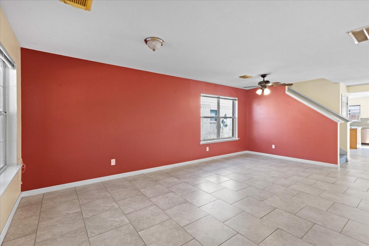 5702 Roehampton Court Houston, TX 77084 - Photo 3 of 32