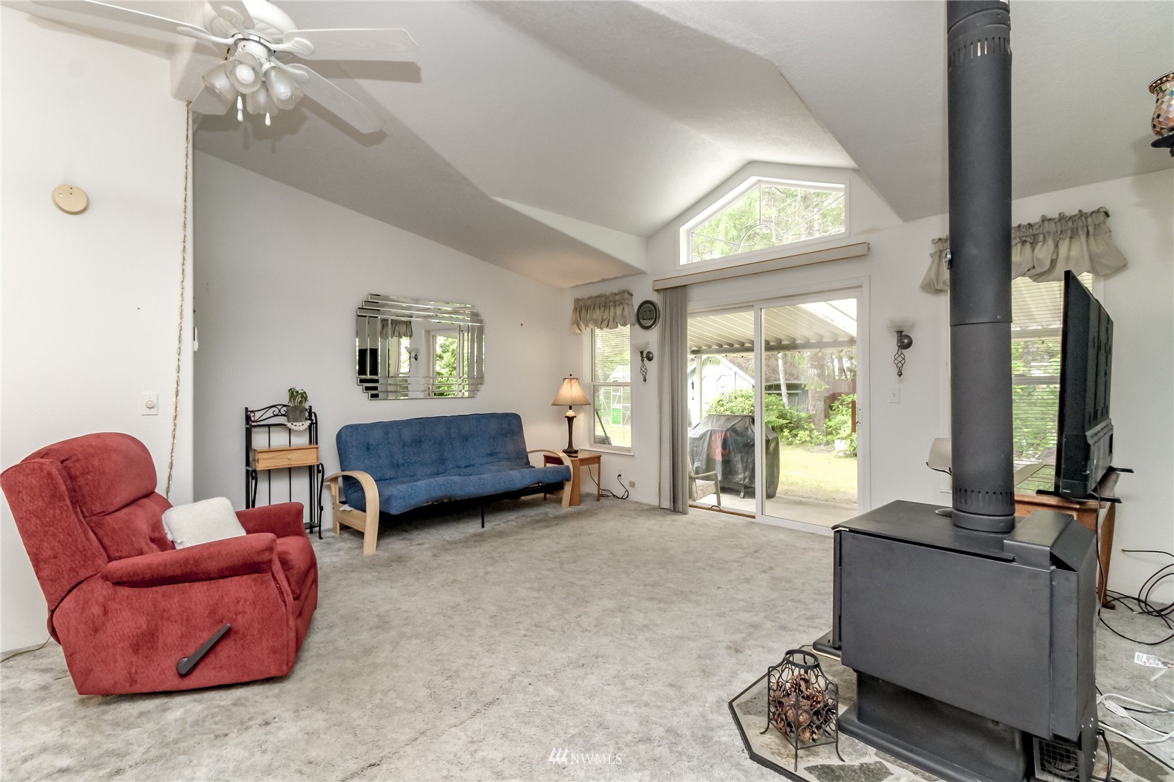 1370 East Pickering Road Shelton, WA 98584 - Photo 11 of 28 Gallery Image 11